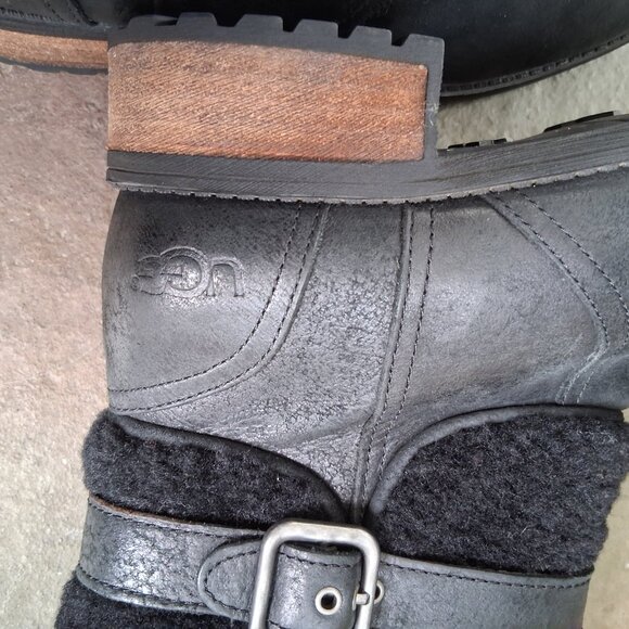 UGG Blayre Black Boots - Picture 4 of 10